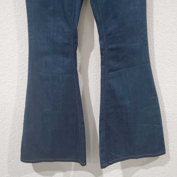 LEVI'S ORANGE TAB Bell Bottoms Dark Wash Blue Jeans Vintage Big Bell - Picture 4 of 15